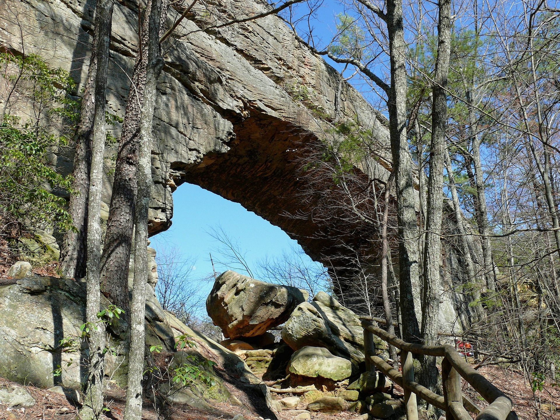 A natural bridge of stone in Kentucky